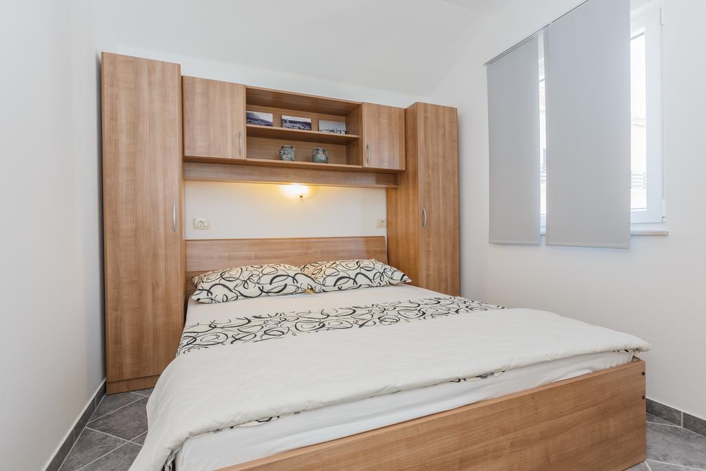 Apartments Viljac Trogir Room photo