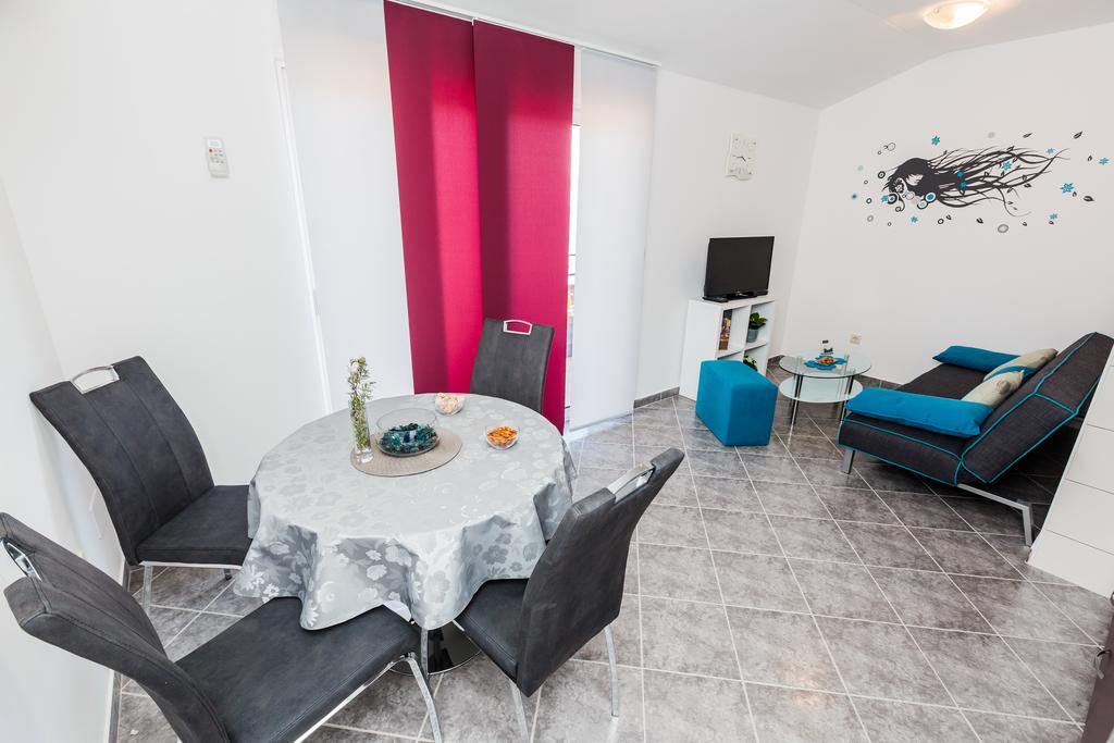 Apartments Viljac Trogir Room photo