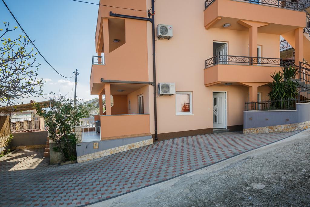 Apartments Viljac Trogir Exterior photo