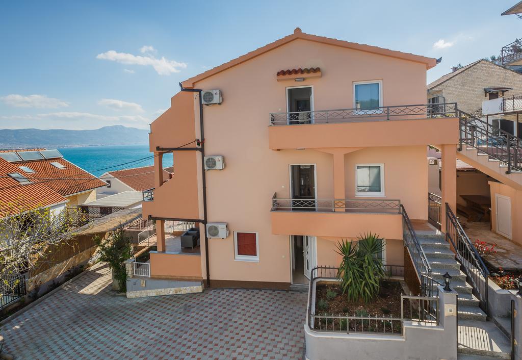 Apartments Viljac Trogir Exterior photo