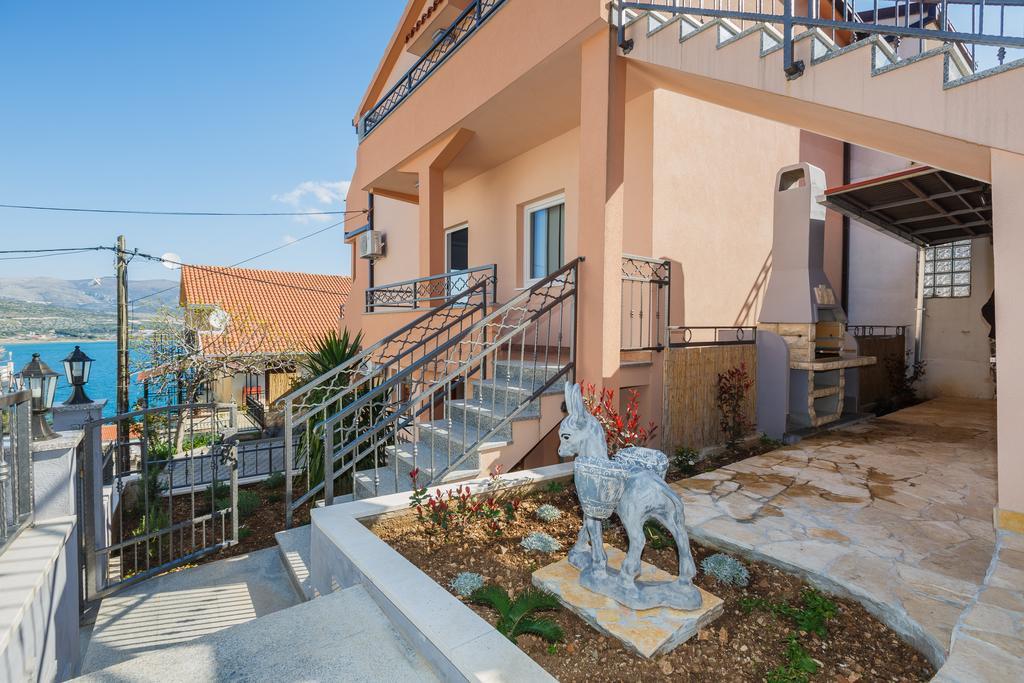 Apartments Viljac Trogir Exterior photo