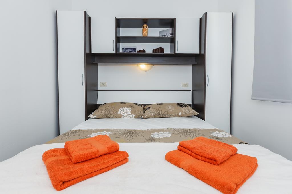 Apartments Viljac Trogir Room photo