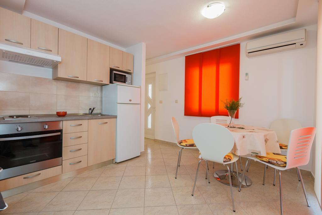 Apartments Viljac Trogir Room photo