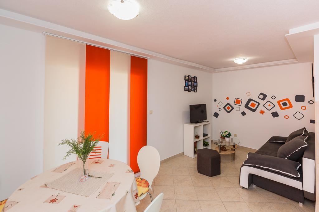 Apartments Viljac Trogir Room photo